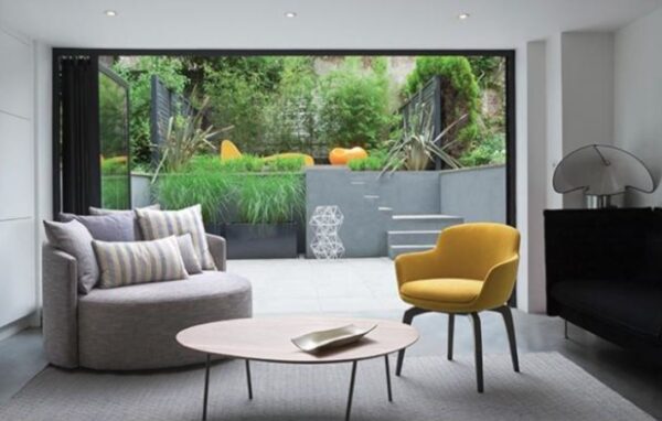 Danae eetkamerstoel Colijn Interieur Papadatos.jpg