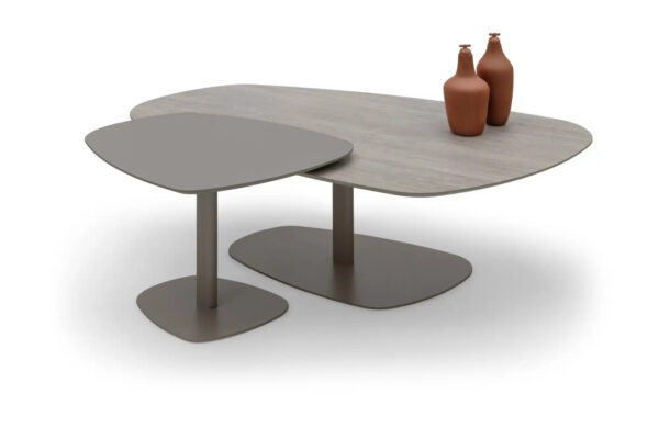TrapeaXL-grote-salontafel-TrapeaTop-salontafel-fenix-beige.jpg