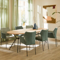Fly-eetkamerstoelen-met-arm-modern-Freya-eettafel-deens-ovaal-eiken-white-finish.jpg