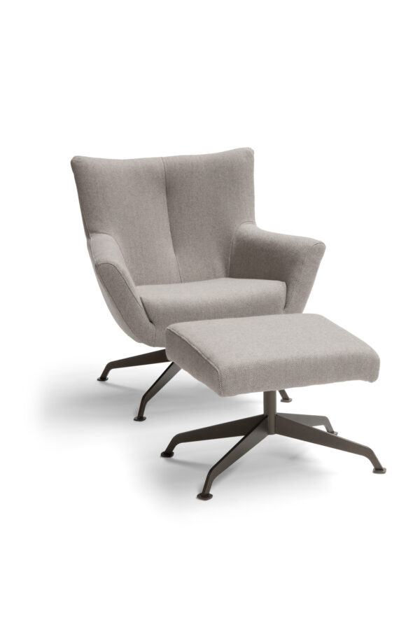 Jake-draaifauteuil-met-voetenbank-stof-licht-breesnewworld-design-fauteuils.jpg