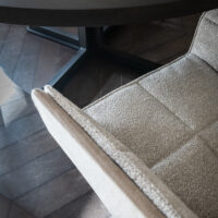 Cross round with Cambria XL on swivel4.jpg