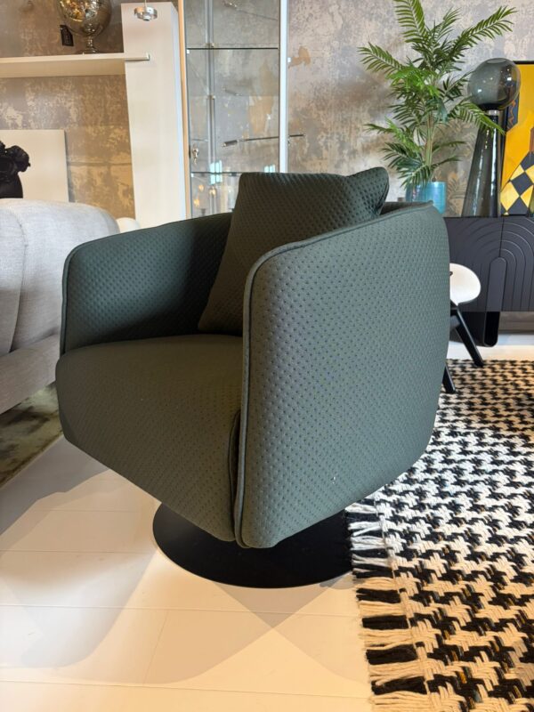 Fauteuil jazz  cartel living colijn outlet (8).jpeg