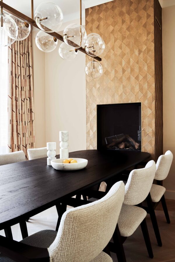 Bor Munten Moon Madison kabera elit hofstede eetstoel (11).jpg