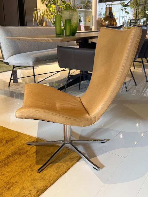 Outlet fauteuil gyro conform colijn (6).jpeg